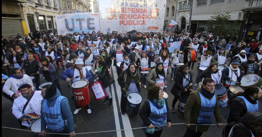 Ctera pide el enviacuteo del FONID y pone en duda el inicio de clases 