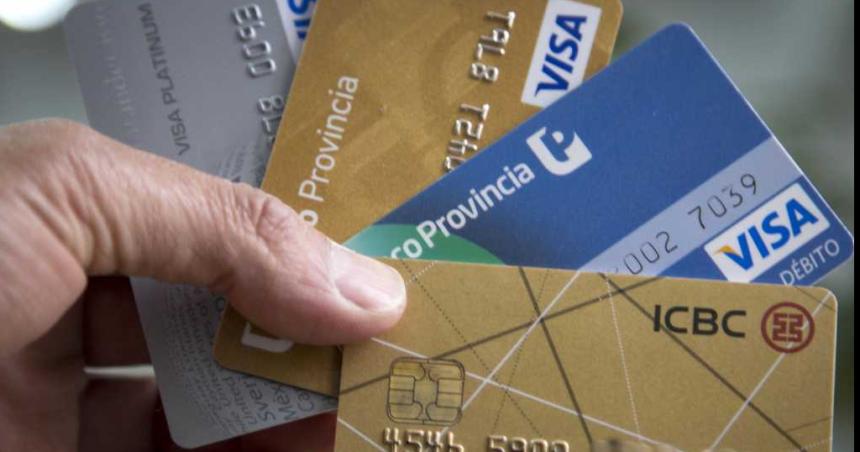 Las compras con tarjeta de creacutedito y los preacutestamos se derrumbaron en enero