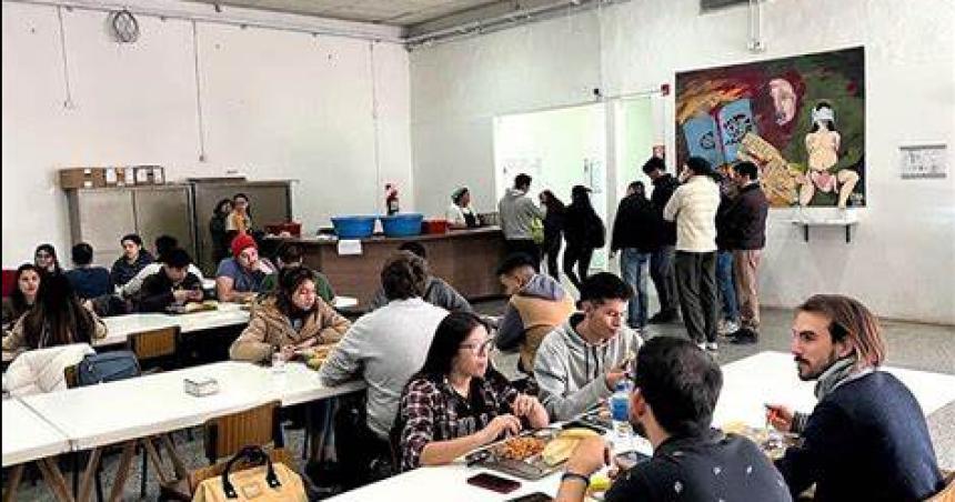 Declaran la emergencia de los comedores universitarios 