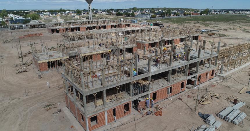 Ya son casi 500 despidos en las obras del ProCreAr