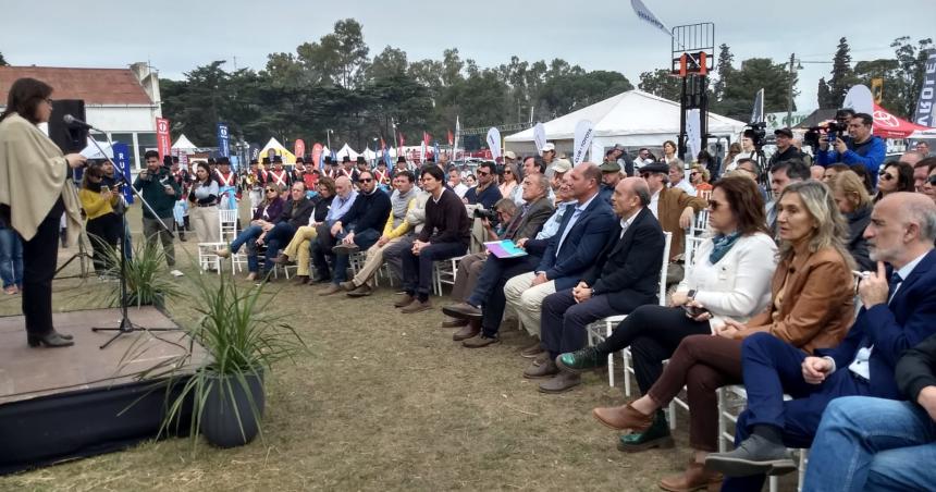 La Agriacutecola tiende puentes con el gobierno y busca puntos en comuacuten