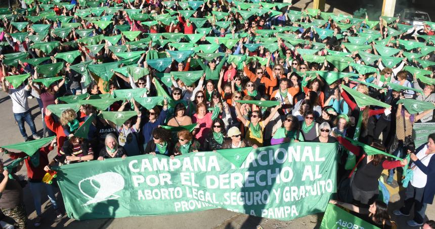El Foro Pampeano por el Aborto sale a defender la ley