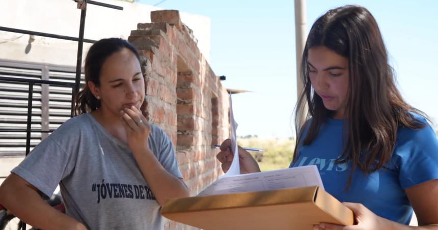 La Municipalidad y Provincia iniciaron el relevamiento para el iacutendice de pobreza propio