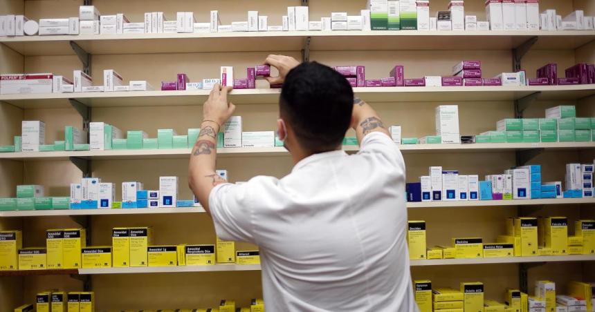 Los medicamentos consumidos por personas mayores suben tres veces maacutes que el resto