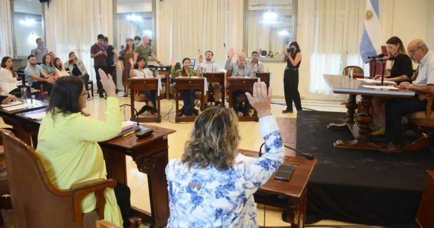 Se tensa la convivencia poliacutetica- iquestanalizan sancionar a concejales