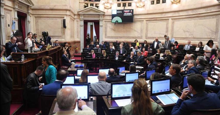 La pelea de Milei con los gobernadores impactoacute en el Senado y el DNU ahora podriacutea ser rechazado