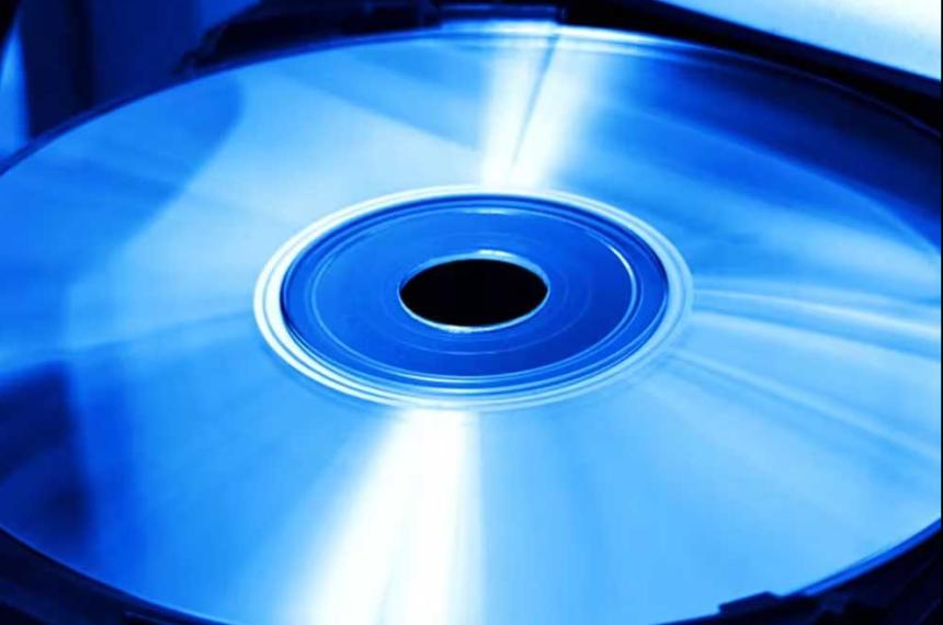 Vuelve el formato fiacutesico- crean disco oacuteptico que almacena casi 15 mil peliacuteculas en 4K