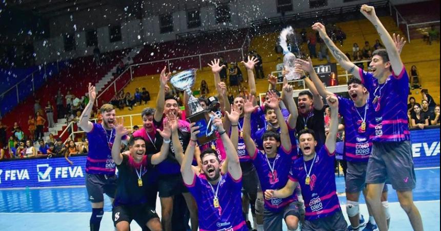 Waiwen gritoacute campeoacuten