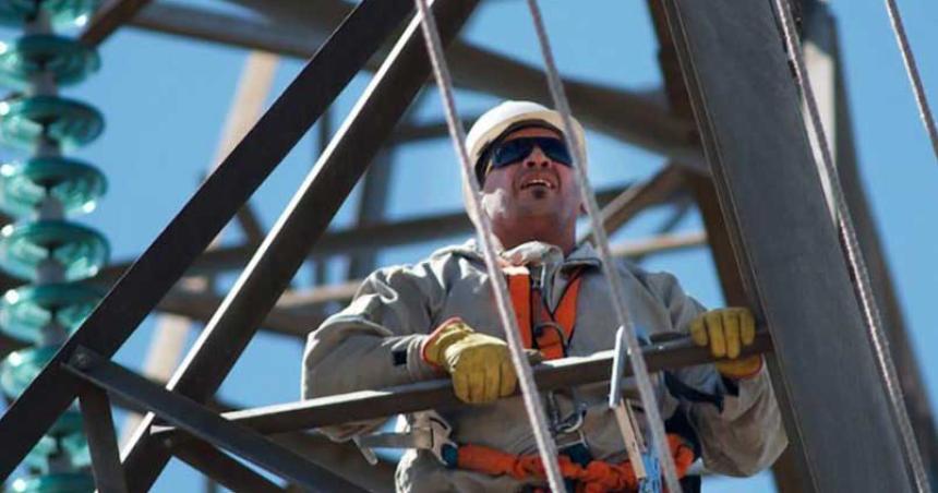 Entidades agropecuarias e industriales le piden a la Corte que avale el capiacutetulo laboral del DNU que dictoacute el Gobierno