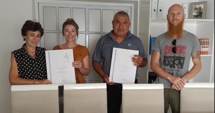 El sur firmoacute la escritura de la nueva liga