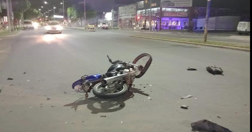 Iba de acompantildeante en una moto chocaron y perdioacute el embarazo