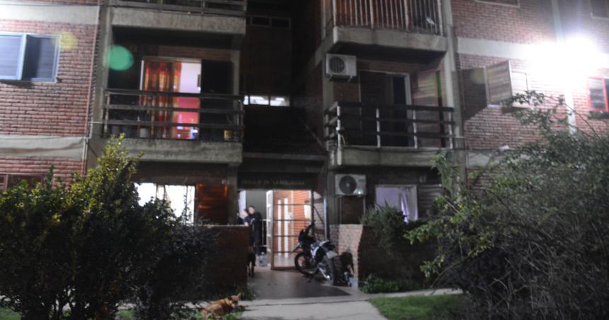 Principio de incendio en un departamento en el Plan Vial