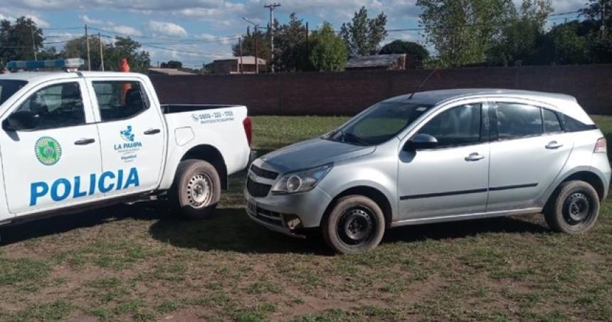 Secuestran en Santa Isabel un auto robado en Buenos Aires