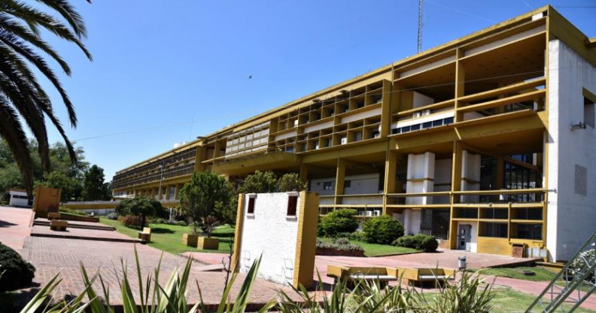 Cayeron 997-en-porciento- las transferencias no automaacuteticas de Nacioacuten a La Pampa