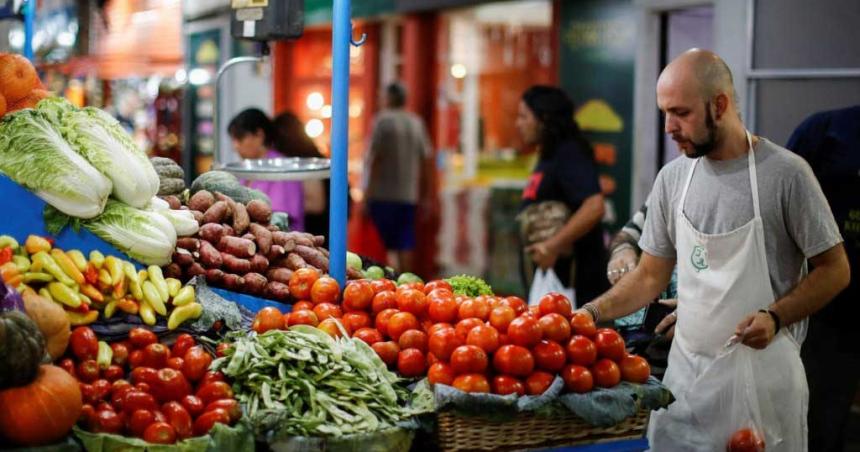 Advierten que los precios de los alimentos subieron hasta 70-en-porciento- en los uacuteltimos 3 meses