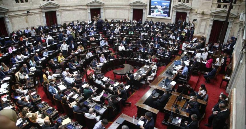 Congreso- acordaron una suba de las dietas de diputados y senadores del 30-en-porciento-