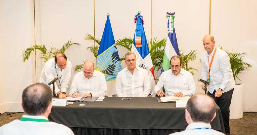 CAF aprueba un creacutedito para Argentina por USD 400 millones en apoyo al Plan Alimentar