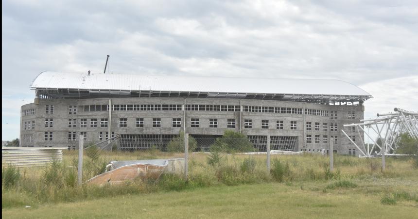 Megaestadio de Santa Rosa- nuevo reveacutes para la empresa  INARCO en el STJ