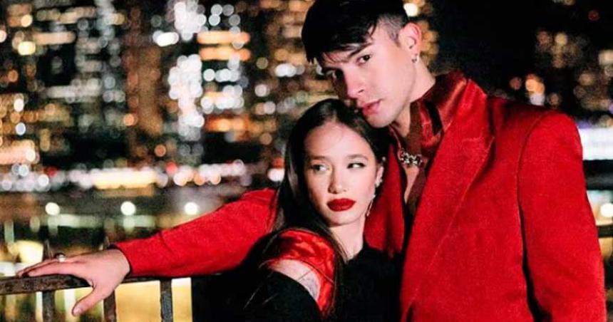 El video que confirma la relacioacuten de Rusherking y Aacutengela Torres