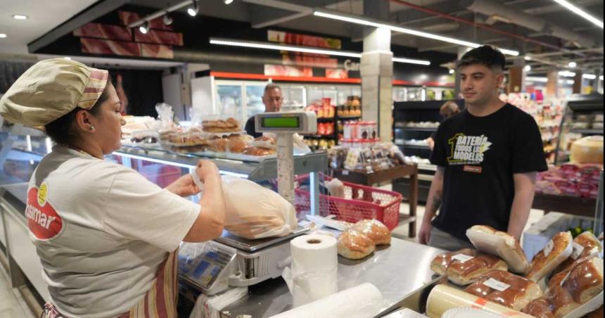 La inflacioacuten de febrero fue de 132-en-porciento- y la anual llegoacute al 2762-en-porciento- seguacuten el INDEC