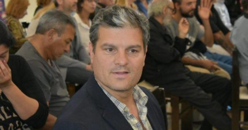 Otra poleacutemica multa del juez Ortiacutez a un vecino que no pudo defenderse