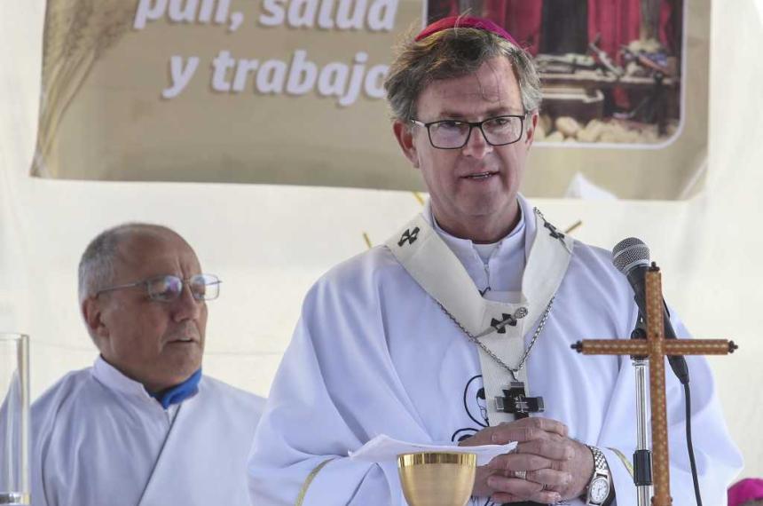 El ajuste afecta a los sectores maacutes vulnerables y a los maacutes pobres advirtioacute el arzobispo de Buenos Aires