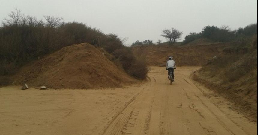 Asaltaron y golpearon a una mujer que haciacutea running en el campo de Girard