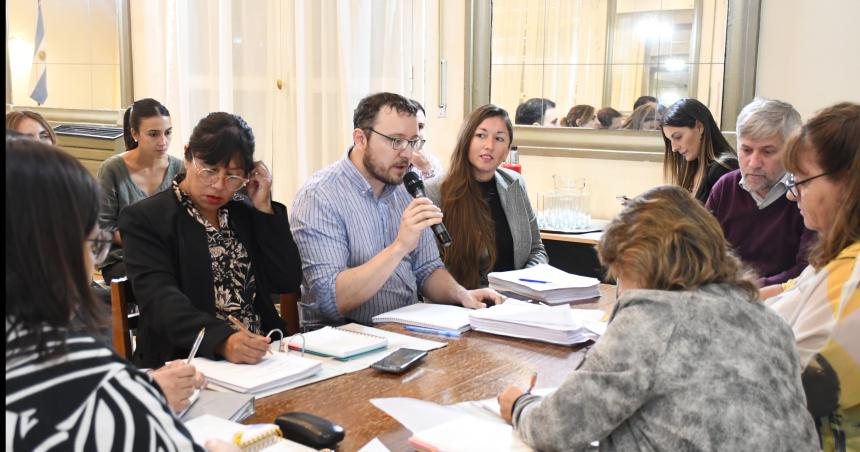 En Santa Rosa la oposicioacuten aceptoacute la presidencia de una de seis comisiones