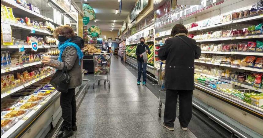 Por queacute continuacutea la fuerte caiacuteda del consumo y es maacutes profunda en el interior del paiacutes que en el AMBA