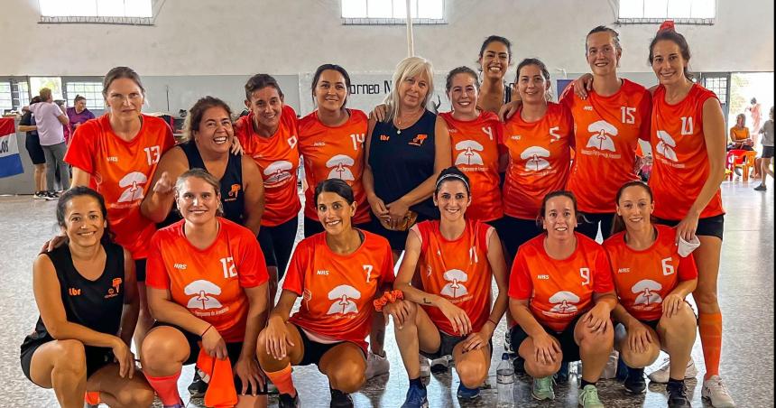 Butaloacute campeoacuten en el primer torneo del antildeo de cesto