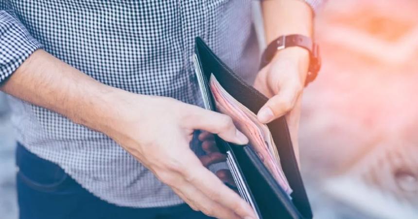 Argentina registra el peor salario miacutenimo en doacutelares de la regioacuten- La Pampa en el puesto 8