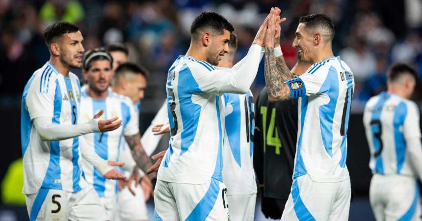 Argentina goleoacute 3 a 0 a El Salvador en el primer amistoso en EEUU