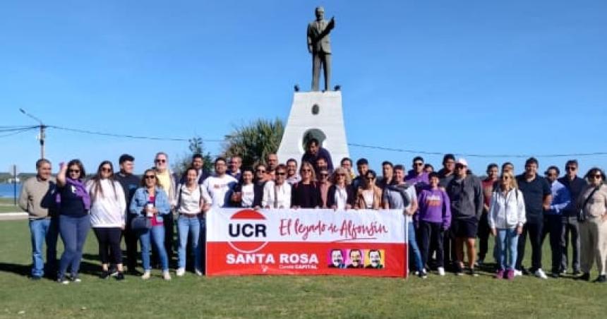 La UCR pampeana reivindicoacute el legado de Alfonsiacuten en el 24M