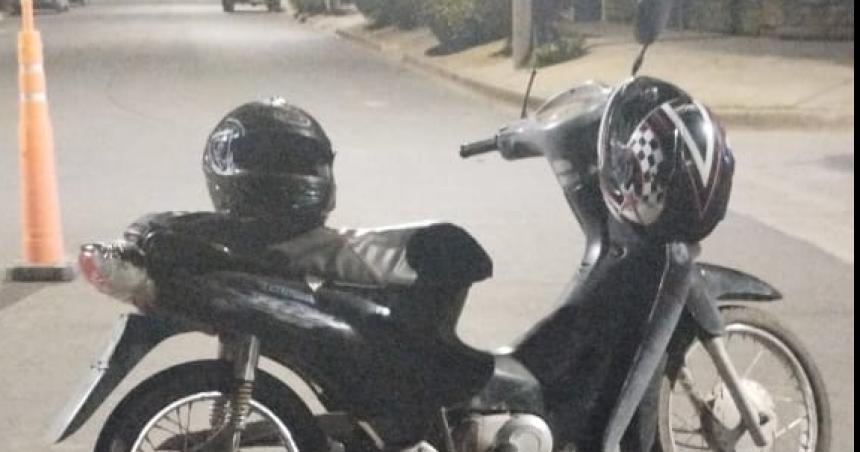 Una pareja de motociclistas heridos tras un choque