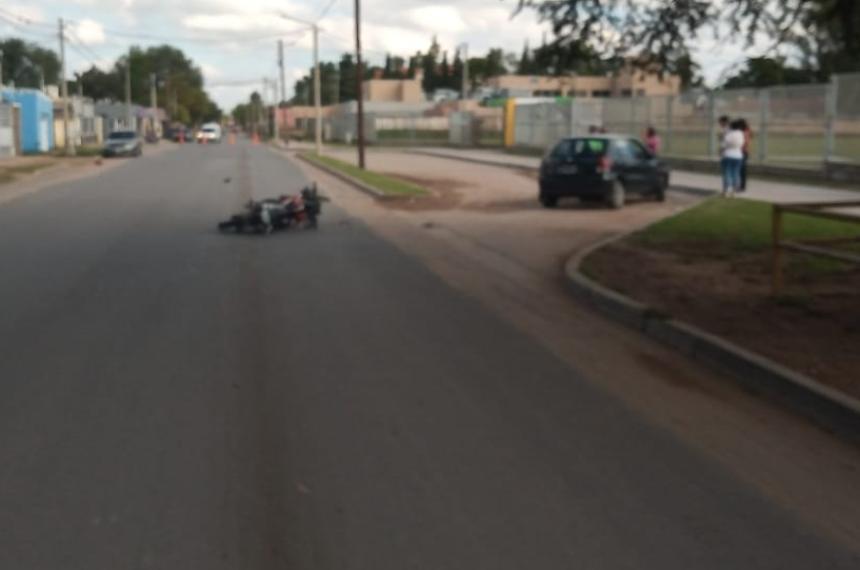 Un motociclista en grave estado tras un choque frente al Hospital Favaloro