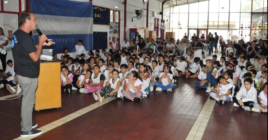 Un emotivo acto escolar por Malvinas