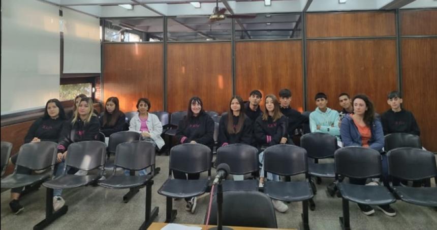Alumnos del secundario presenciaron un debate oral en los Tribunales de Pico                  