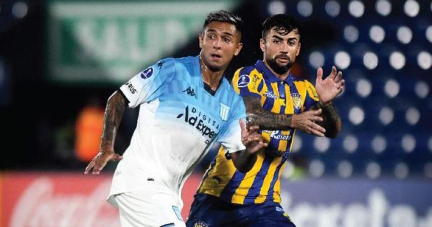 Racing sumoacute de a tres