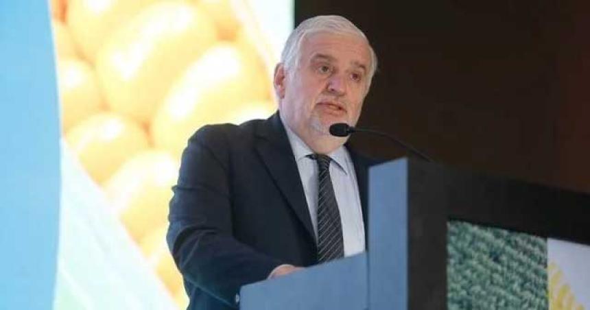 Echaron a dos funcionarios muy cercanos al secretario de Agricultura Fernando Vilella