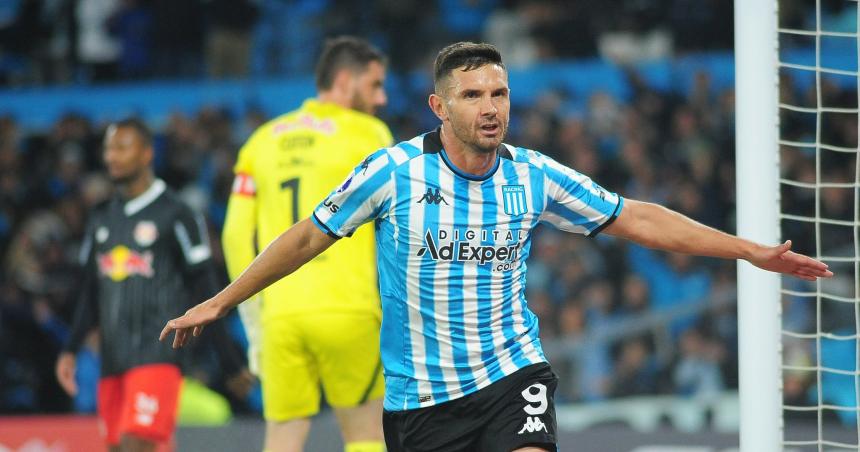 Goleoacute Racing y es puntero