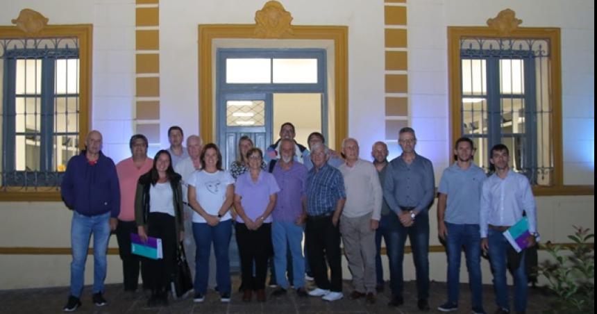 Primera reunioacuten de intendentes de la Microrregioacuten II