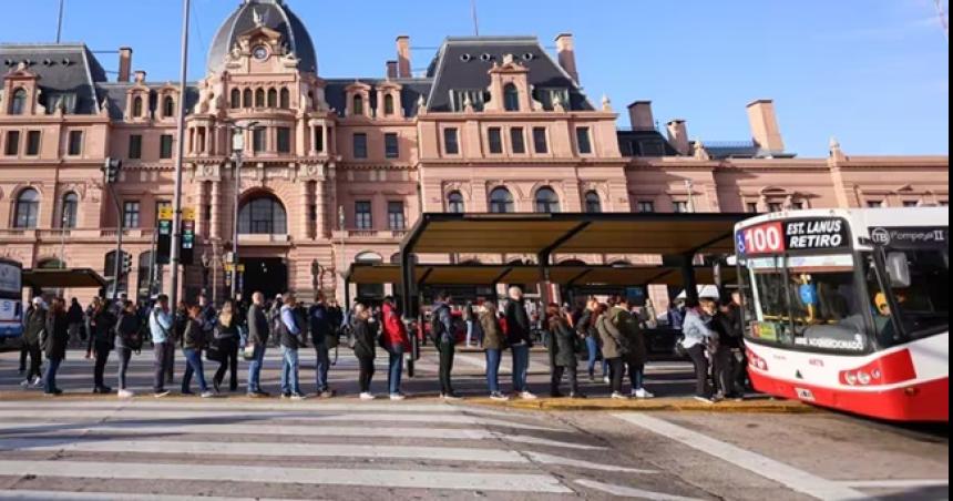 Paro de transporte en el AMBA- El Gobierno nacional anuncia multas millonarias para las empresas 
