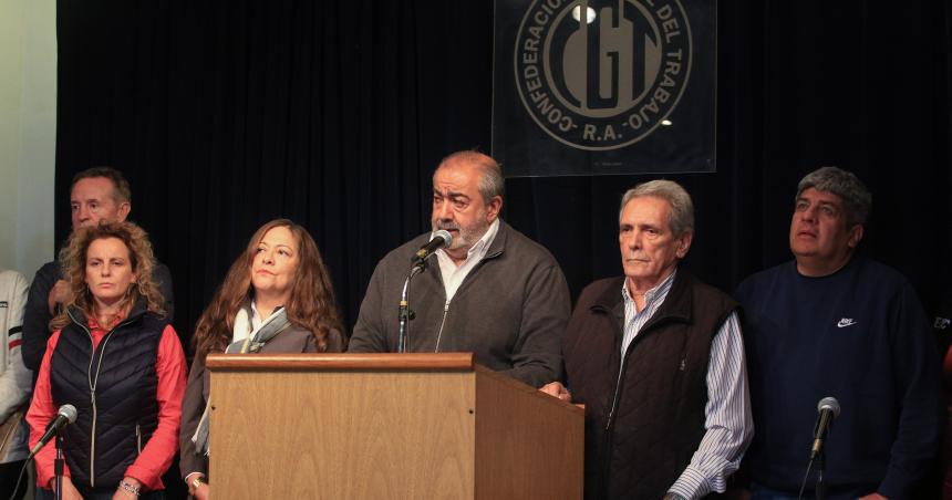 La CGT decidioacute convocar a un paro general para el proacuteximo 9 de mayo