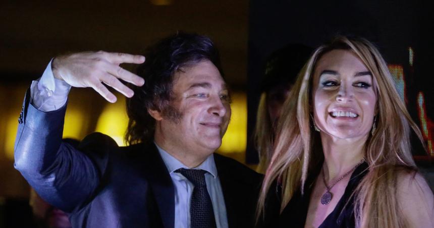 Javier Milei confirmoacute su separacioacuten con Faacutetima Floacuterez