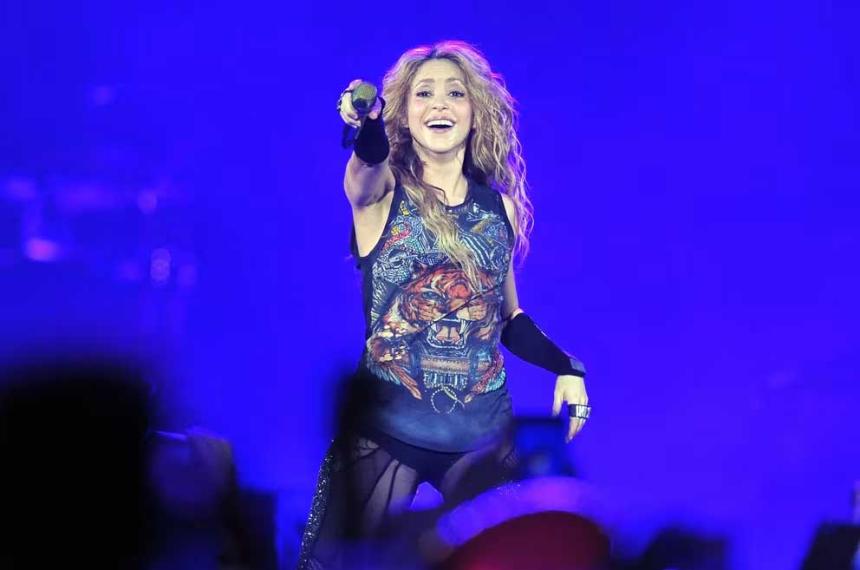 Shakira anuncioacute su World Tour en una aparicioacuten sorpresa en Coachella