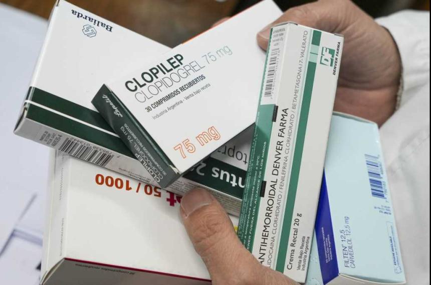 Bioquiacutemicos y farmaceacuteuticos se oponen al pase a venta libre de 22 medicamentos