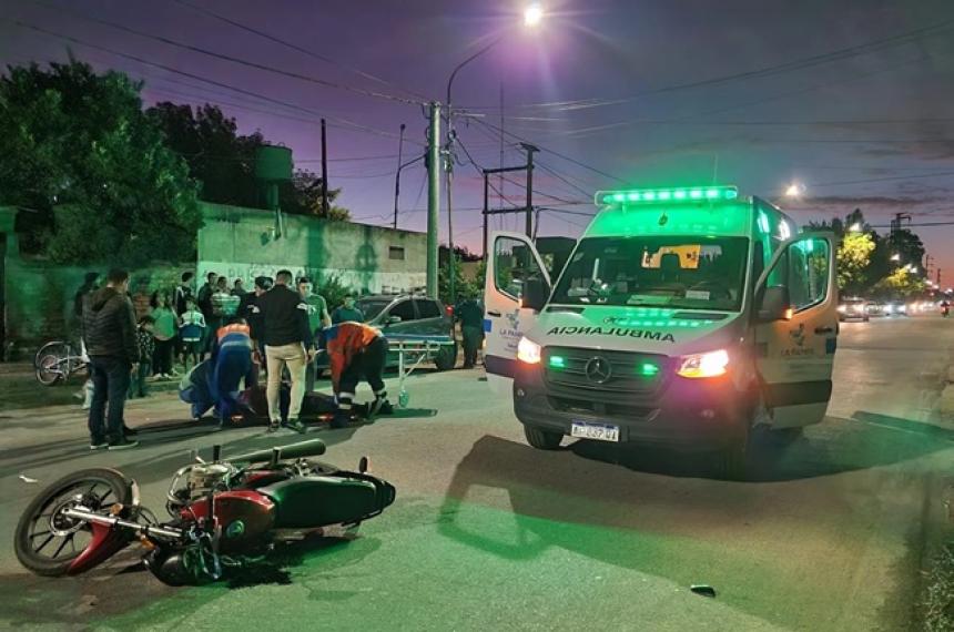Dos motociclistas heridos por un choque en General Pico