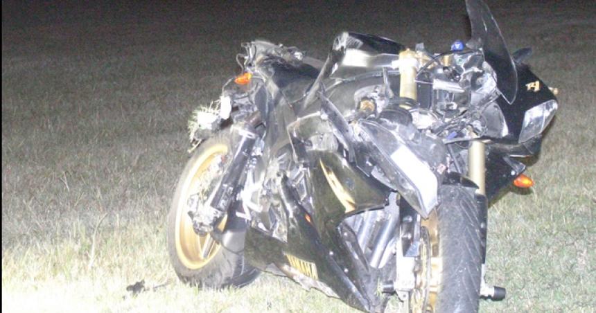 Murioacute un motociclista tras una caiacuteda en General Pico