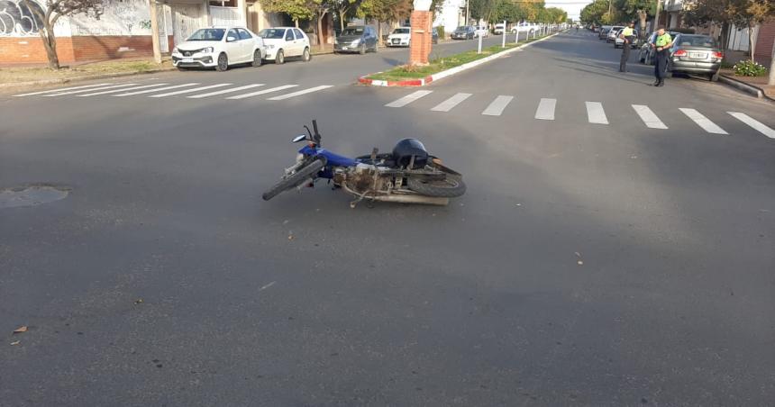 Dos motociclistas heridos en un nuevo choque en la ciudad