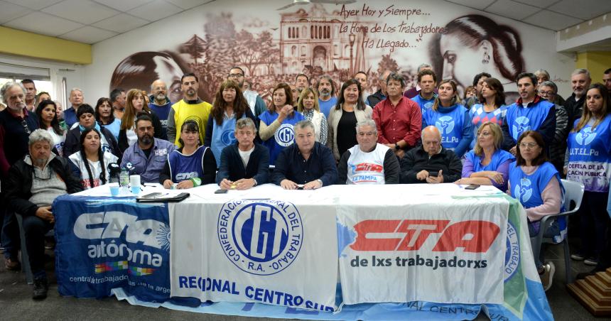 Las centrales sindicales convocaron a marchar por la universidad puacuteblica